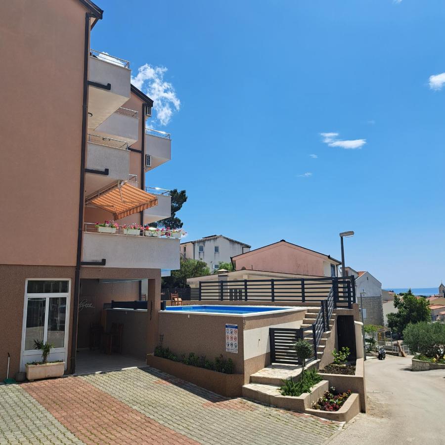 Apartments Vila Adrijana & Fitness Studio Wolf Bv Башка-Вода Экстерьер фото