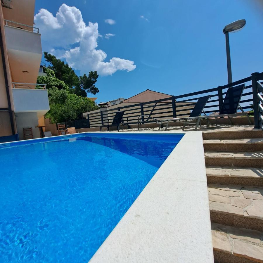 Apartments Vila Adrijana & Fitness Studio Wolf Bv Башка-Вода Экстерьер фото